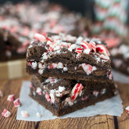 Peppermint Gooey Bars