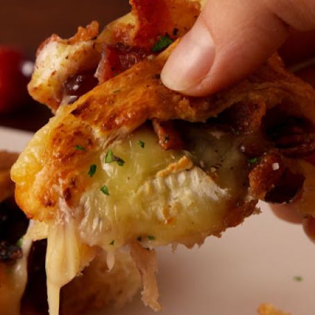 Bacon Brie Crescent Wreath