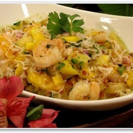 CAMARON SALTEADO CON SALSA DE FRUTAS Y COCO