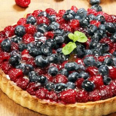 THE EASIEST NO-BAKE FRUIT PIE DESSERT