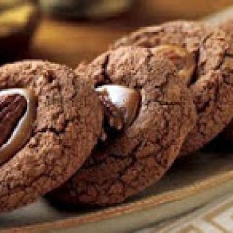 Chocolate Caramel Turtle Cookies