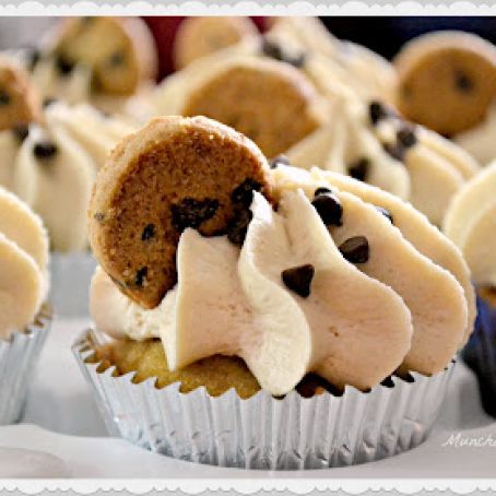 Chocolate Chip Cookie Dough Cupcakes