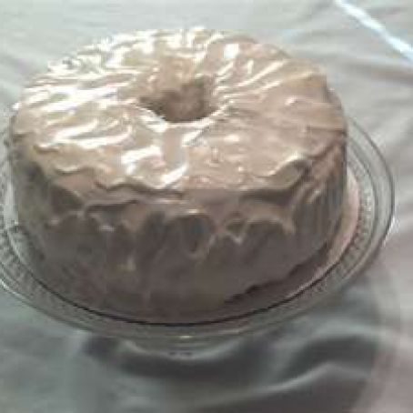 White Frosting for Chocolate Pound Cake