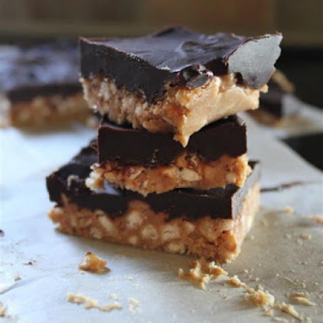 Chocolate Peanut Butter Pretzel Bars