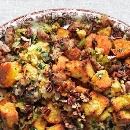Cornbread, Sausage & Pecan Dressing
