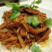 CARNE DE RES DESHEBRADA PARA ANTOJITOS