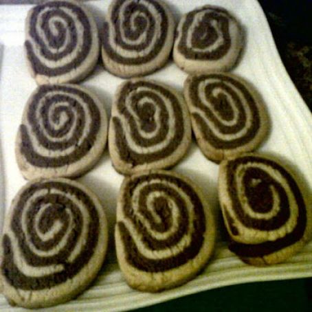Vanilla-Chocolate Pinweel Cookies