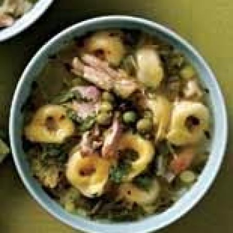 Lemon Chicken Tortellini Soup