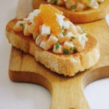 Bruschetta with Salmon Tartare and Roe