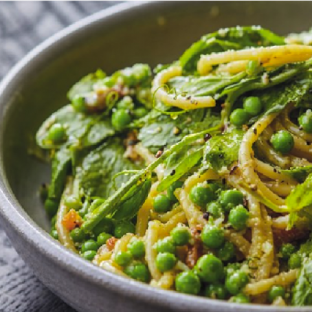 Pasta Carbonara with English Peas
