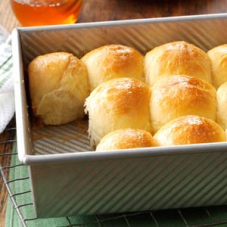Golden Honey Pan Rolls