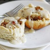 Bisquick Biscuits and Gravy Rolls