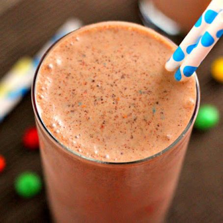 Chocolate Peanut Butter Crunch Shake