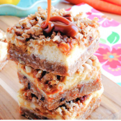 Carrot Cake Cheesecake Crumble Bars