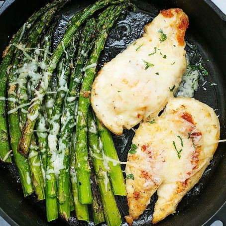 Skillet Garlic Parmesan Chicken with Asparagus