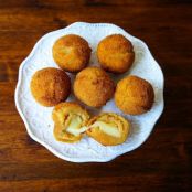 SNACKS - Fried Potato Cheese Balls