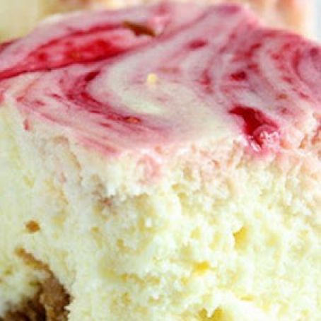LEMON RASPBERRY CHEESECAKE SQUARES