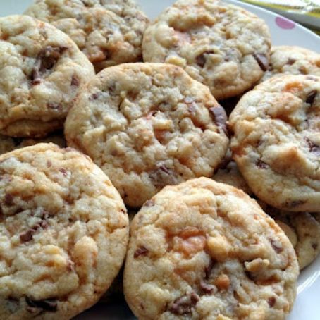 Chewy Butterfinger Cookies