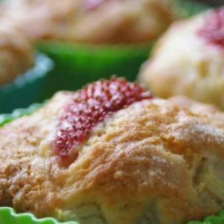 Strawberry Rhubarb Muffins
