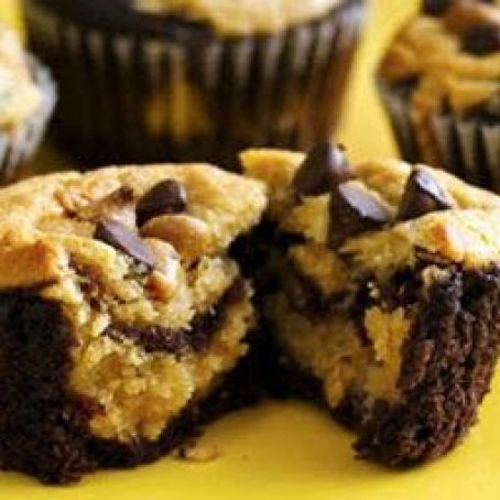 Chocolate-Peanut Butter Layered Cupcakes