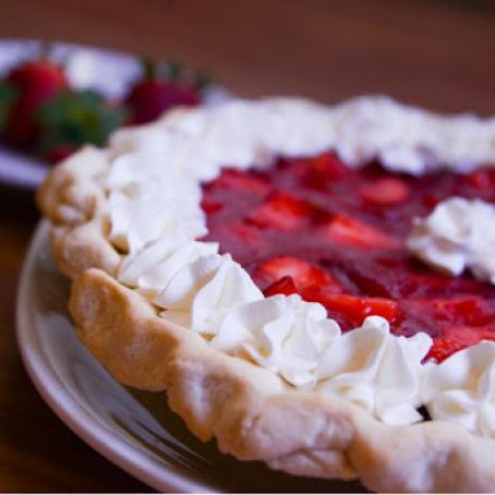 The Perfect Compromise Strawberry Pie