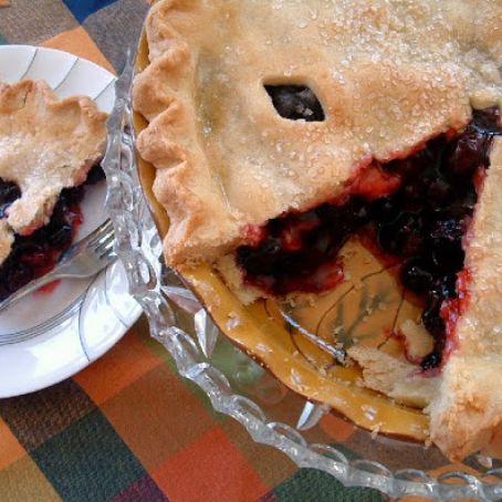 Olallieberry Pie & The Barefoot Contessa's Perfect Pie Crust 