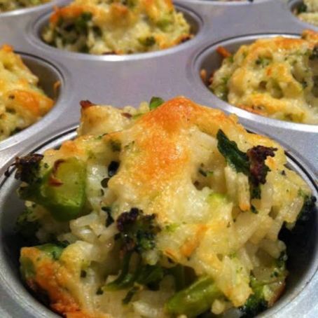 Baked Cheddar-Broccoli Rice Cups