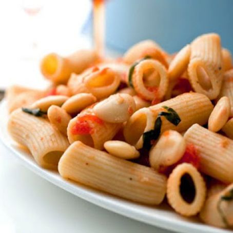 PASTA w/SHELL BEANS & TOMATOES