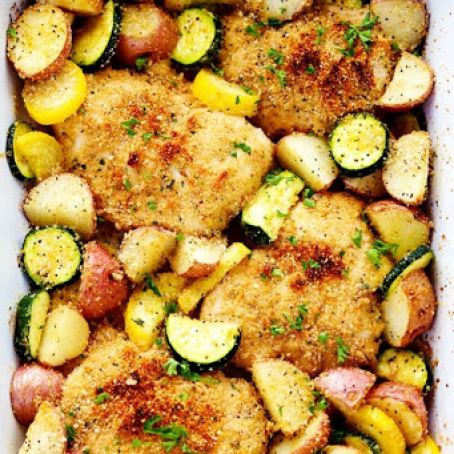 ONE PAN CRISPY PARMESAN GARLIC CHICKEN WITH VEGETABLES