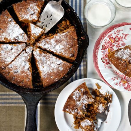 Chocolate chip Peanut butter cookie in skillet