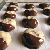 Chocolate Chip and Toffee Shortbread Cookies