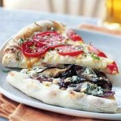 Tomato Pizza with Garlic and Smoked Gouda