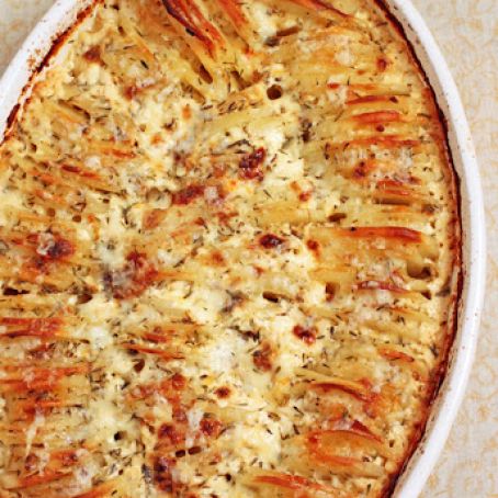 Hasselback Potato Gratin