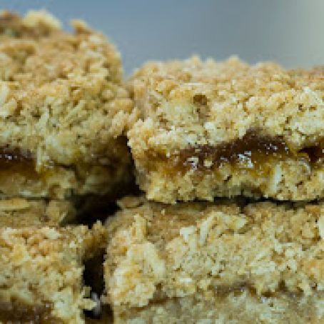 Apricot Oat Bars