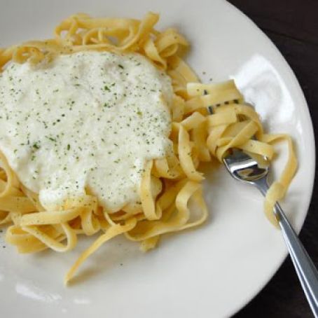 Better Than Olive Garden Alfredo Sauce