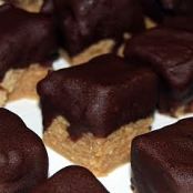 Chocolate Covered Peanut Butter Cheesecake Bites/Pops