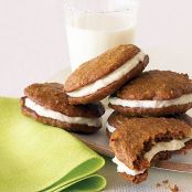 Inside Out Carrot Cake (Whoopie Pies)