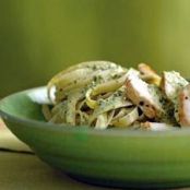 Chicken Fettuccine with Pesto Cream Sauce