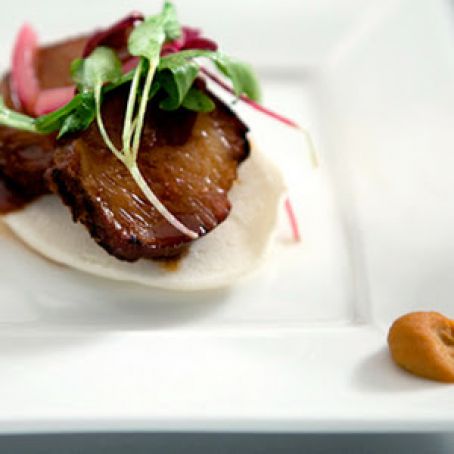 Braised Pork Belly with Pickled Daikon and Steamed Bun