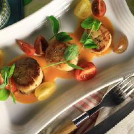 Pan Seared Scallops with a Tomato and White Chocolate Beurre Blanc