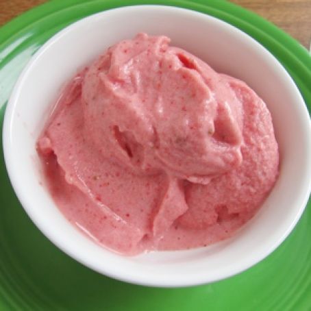 Strawberry Frozen Yogurt