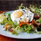 FRISSE SALAD w/POACHED EGGS