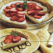 Almond-Crusted Strawberry Pie