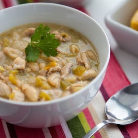 Slow Cooker White Chicken Chili