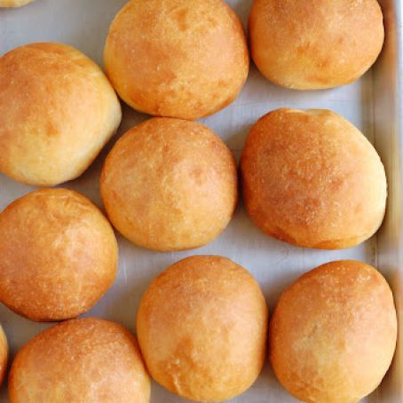 BUTTERMILK DINNER ROLLS