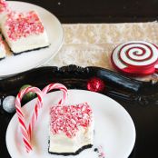 Peppermint Bark No-Bake Marshmallow Cheesecake Bars