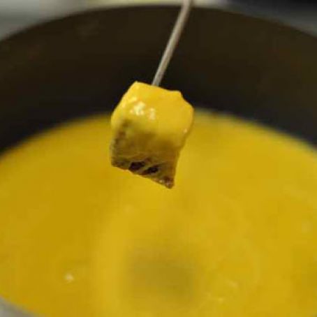 Beer Cheddar Fondue