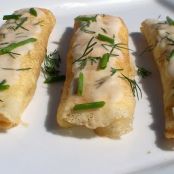 CREPES DE SALMON Y QUESO EN SALSA DE VODKA