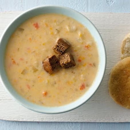 Slow-Cooker Beer and Cheese Potato Chowder