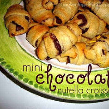 mini chocolate nutella croissants